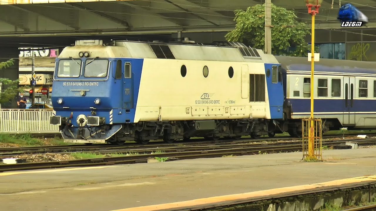 Jimmy 64-1046-3 & R9024 Piatra Olt-București Nord in Gara București Nord Station - 07 October 2020