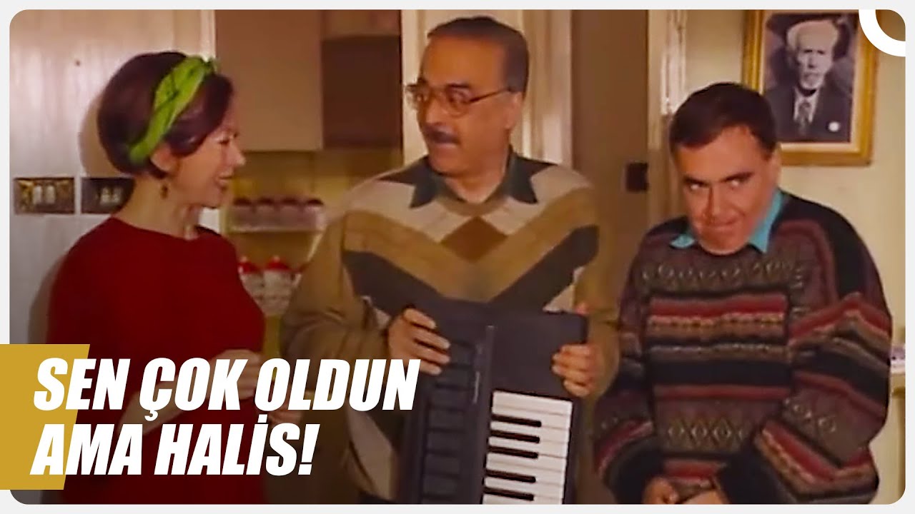 Halis, Misafirlikte Yüzsüzlük Yapıyor! | Bizimkiler