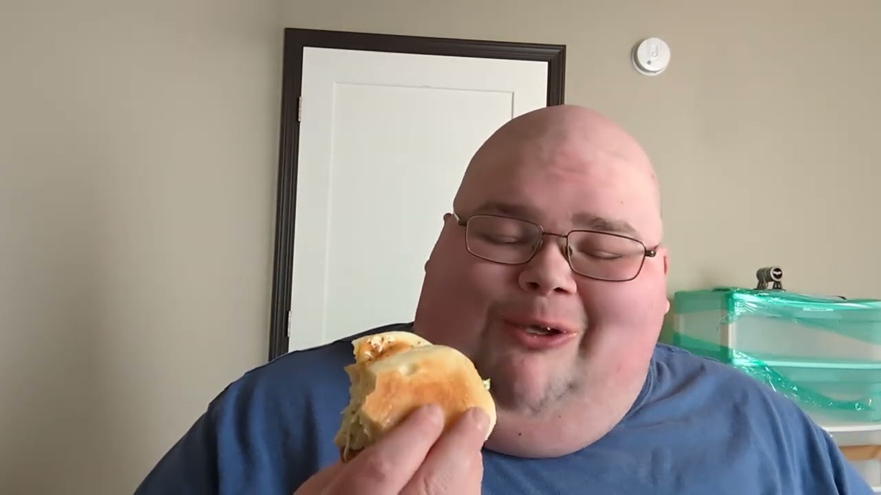 Royce Tries Jimmy John's Kicking Cajun Chicken