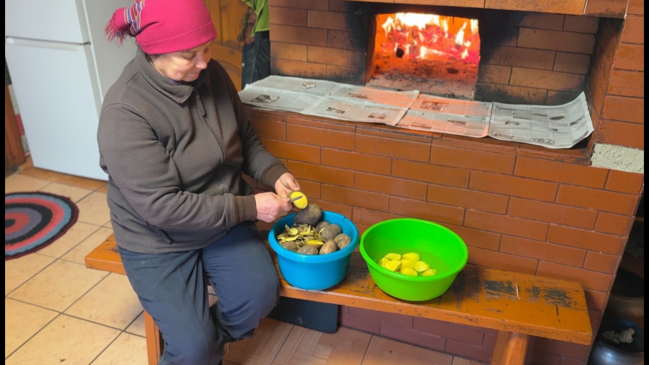 Ранок у поліському селі: піч, борщ і господарство