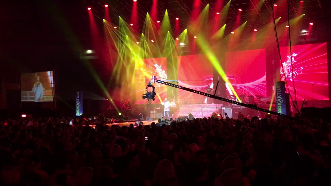 Pop design - Ostani moja, ne odhajaj (live)