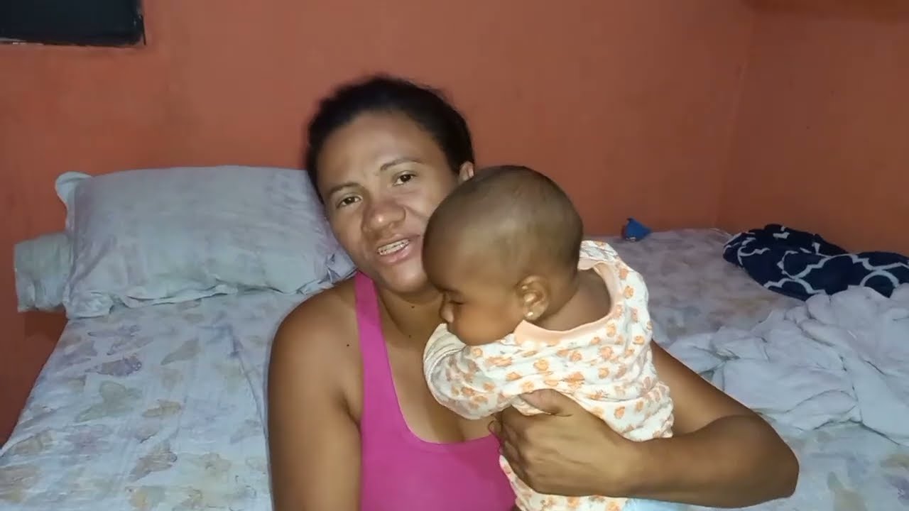 MINHA BEBÊ CAIU DA CAMA | LARA