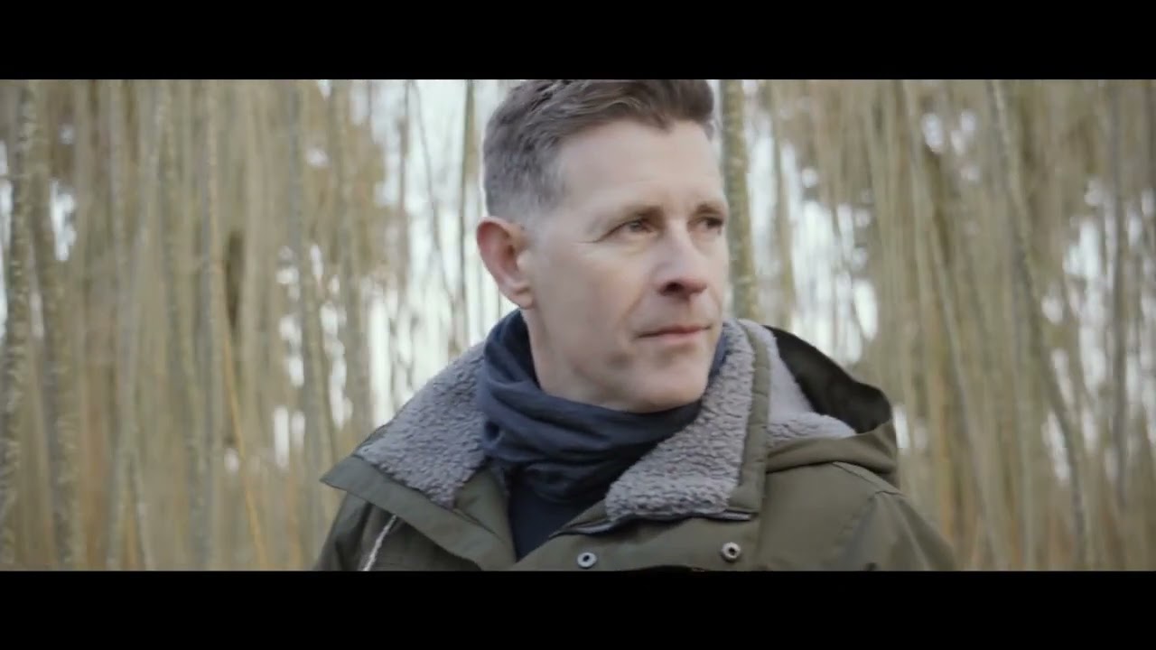 WillowWarm Brand Ambassador Dermot Bannon finds out more about how willow is grown and harvested