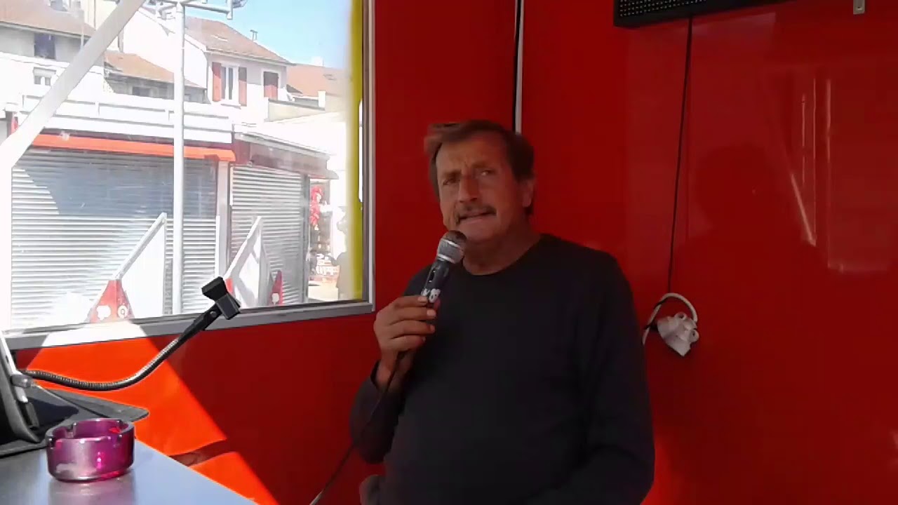 Jean Marc au micro...
