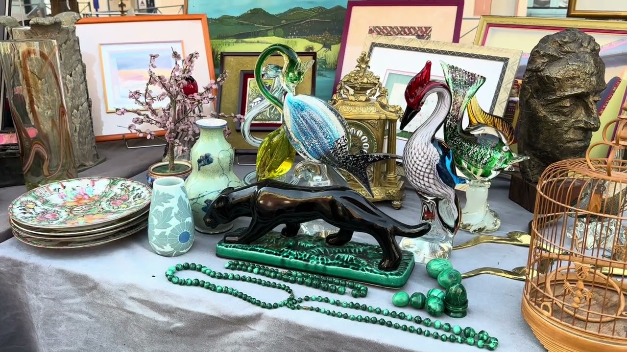 Reportage : à Nice, l'incontournable marché-brocante du cours Saleya