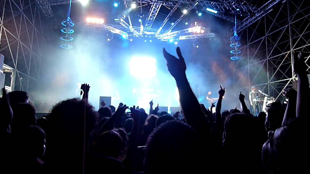 Caparezza - Abiura di me LIVE 2011 Cagliari (13/17)