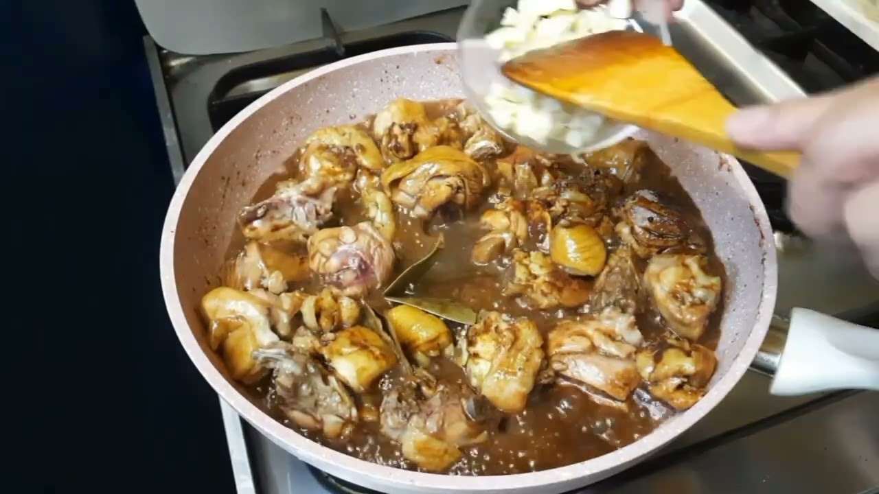 Adobo sa ketchap.