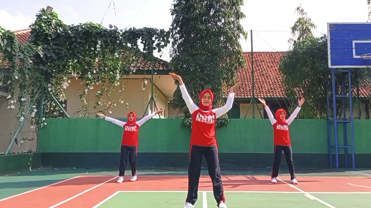 11  SMP N 1 Kaligondang