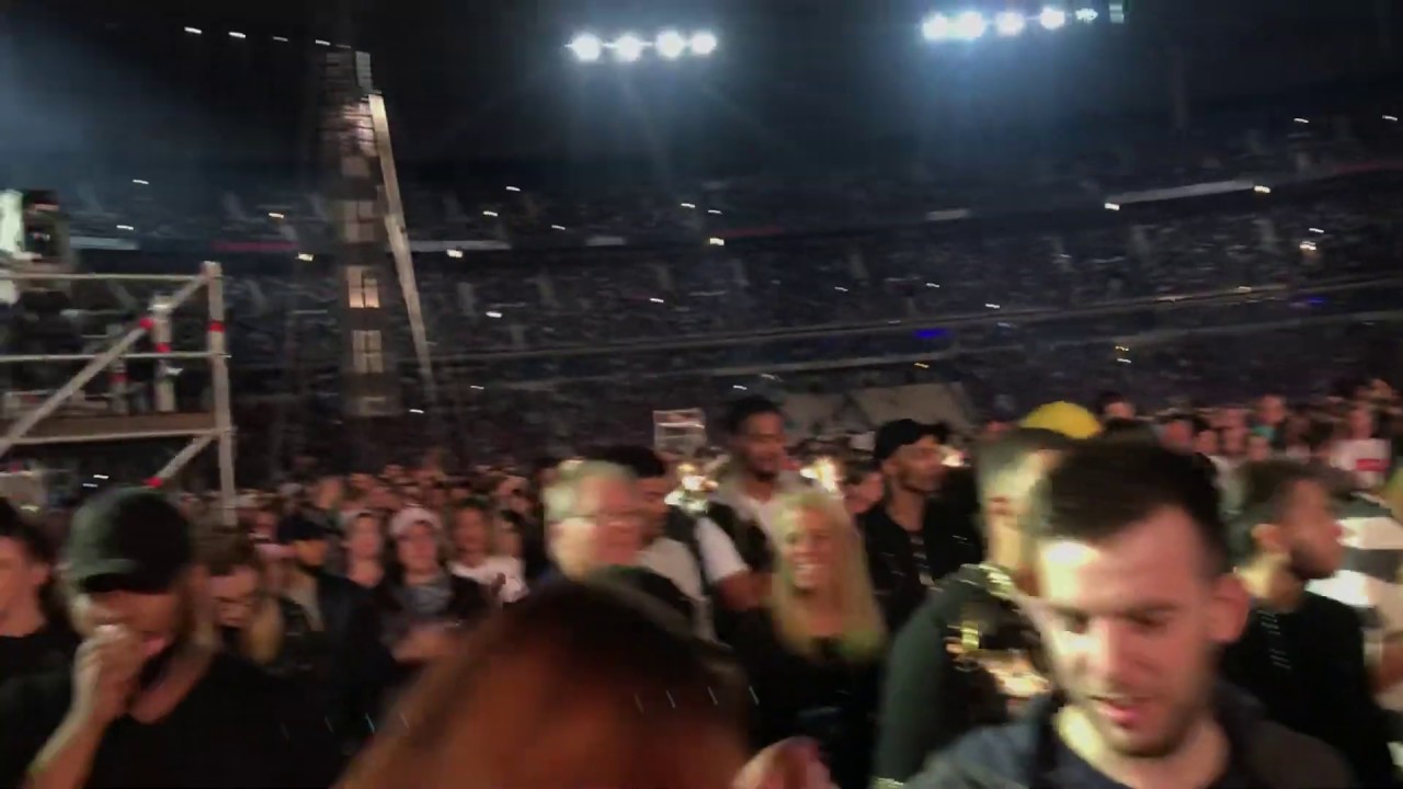 GIMS - Bella Ciao Ft. Vitaa, Slimane, Dadju - Live Stade de France 2019