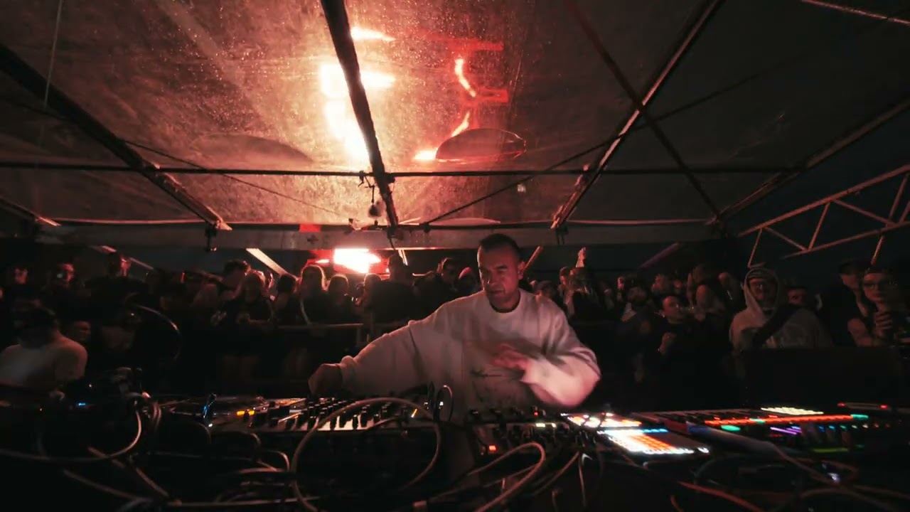 KiNK (Live) Recorded at smalltown Bridge – Melbourne/Naarm