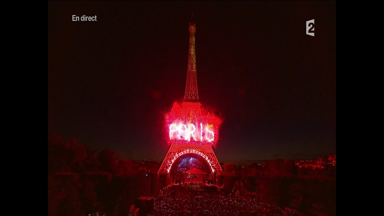 Feu d'artifice 14 juillet 2015 Paris tour Eiffel