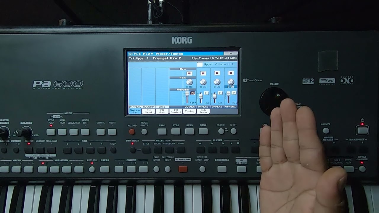 TUTORIAL como programar sonidos al estilo JUNIOR KLAN - Korg PA600