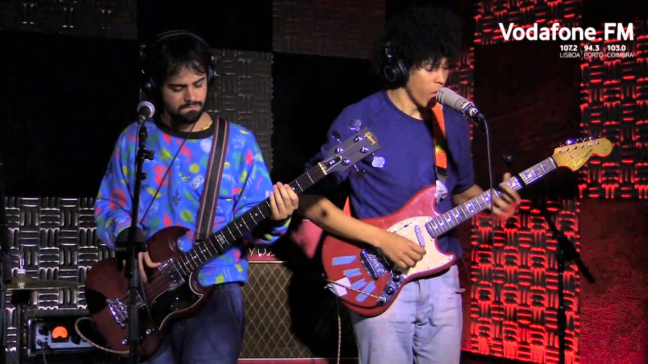 Boogarins - Avalanche (ao vivo na Vodafone FM)