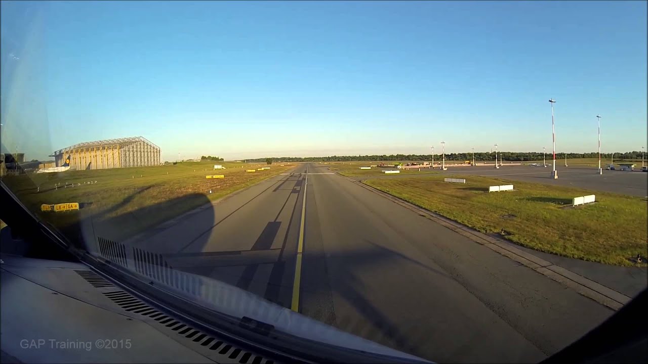 EDDH Pushback Taxi out and Takeoff RWY05