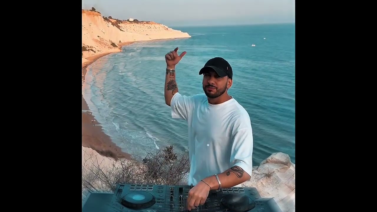 Ultimo X Dezko (Alfonso Spataro) mashup ￼