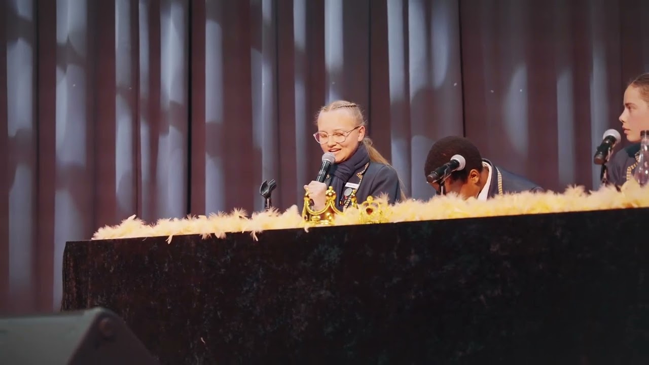 Dink of Sink-onvoorbereidedebatskompetisie vir ho&euml;rskoolleerders in die Vrystaat &ndash; Finaal: Juniors