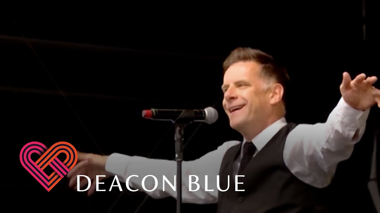 Deacon Blue - Twist And Shout (V Festival, August 17th 2013)
