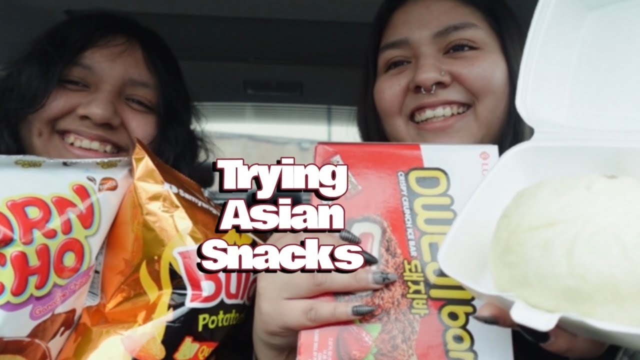 TRYING ASIAN SNACKS WITH MY SISTER💓