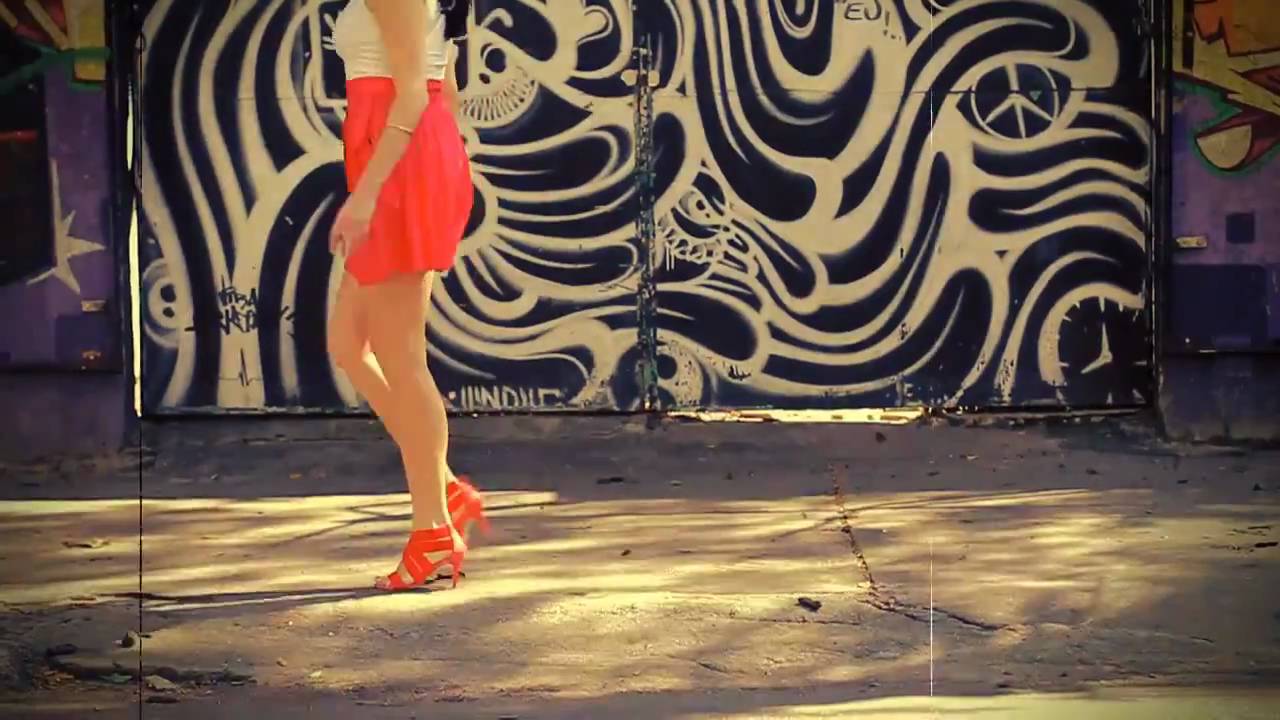 LES POPS • ESMALTE (CLIPE)