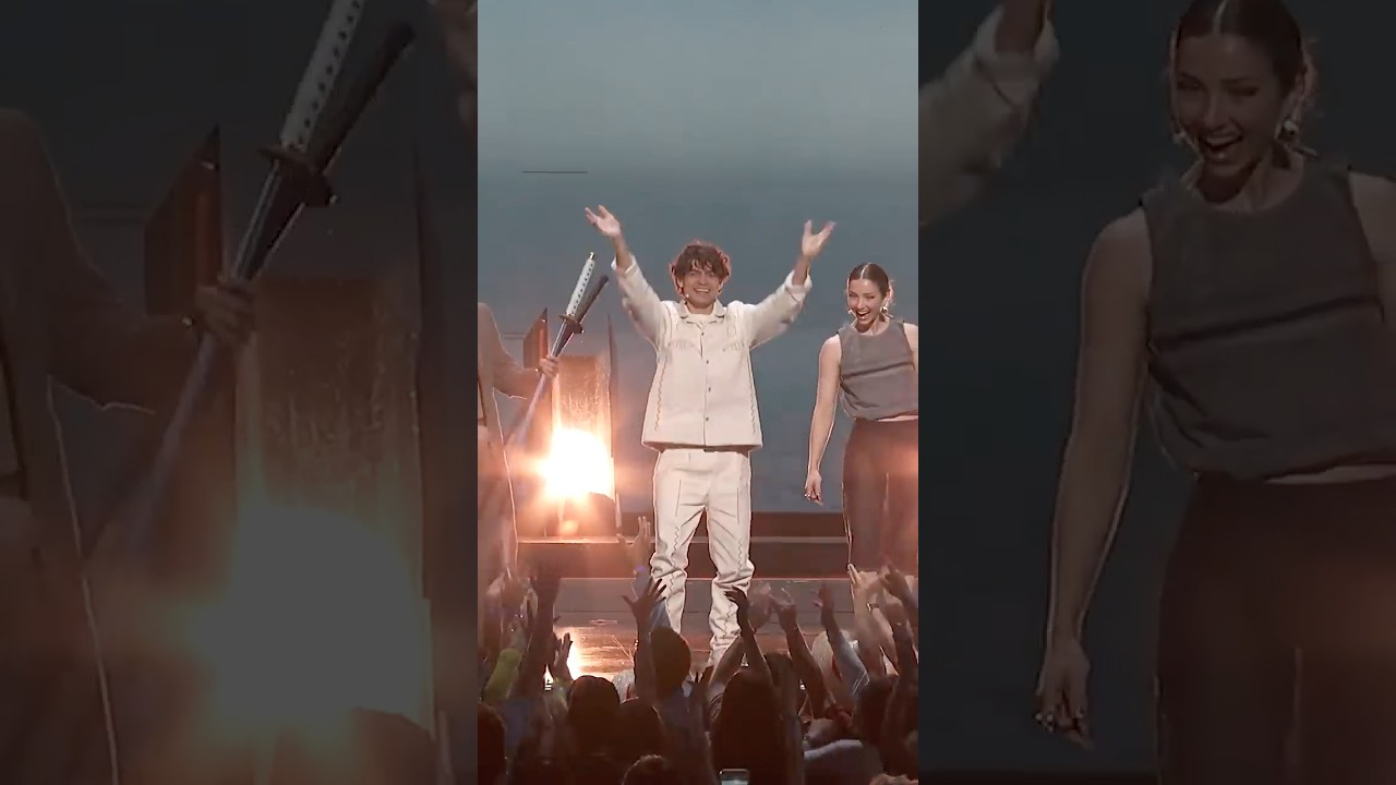 The ONE PIECE cast knows how to make an entrance! #TUDUM