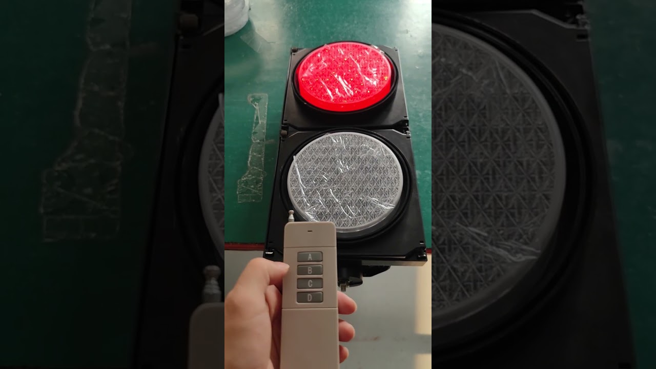 200mm remote control red green traffic signal light