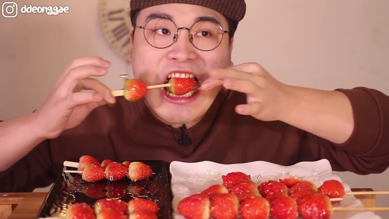 Thánh Ăn Hàn Quốc Mới Nhất || Mukbang Ăn Dâu Tây Bọc Đường