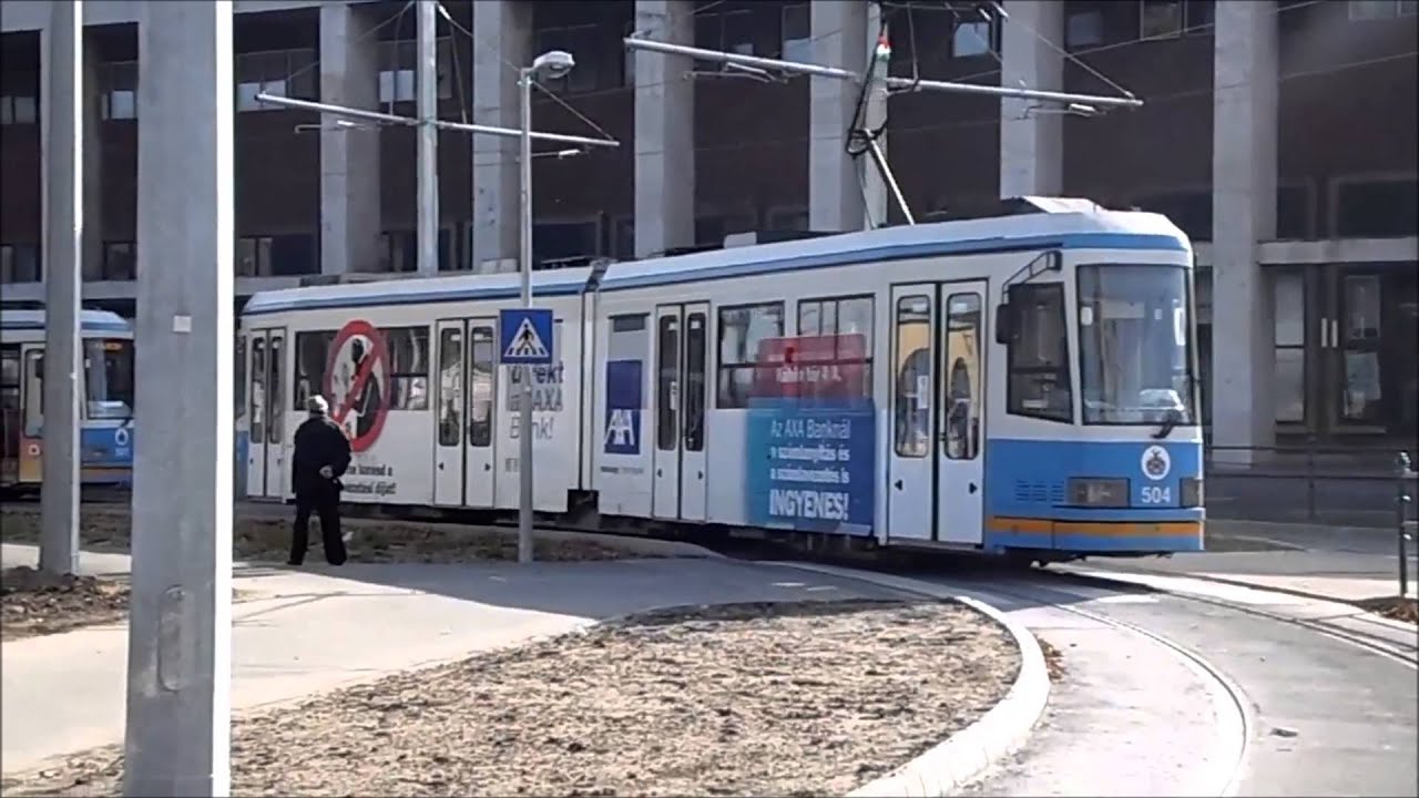 2013. október - Debreceni villamosok a felújított Nagyállomáson