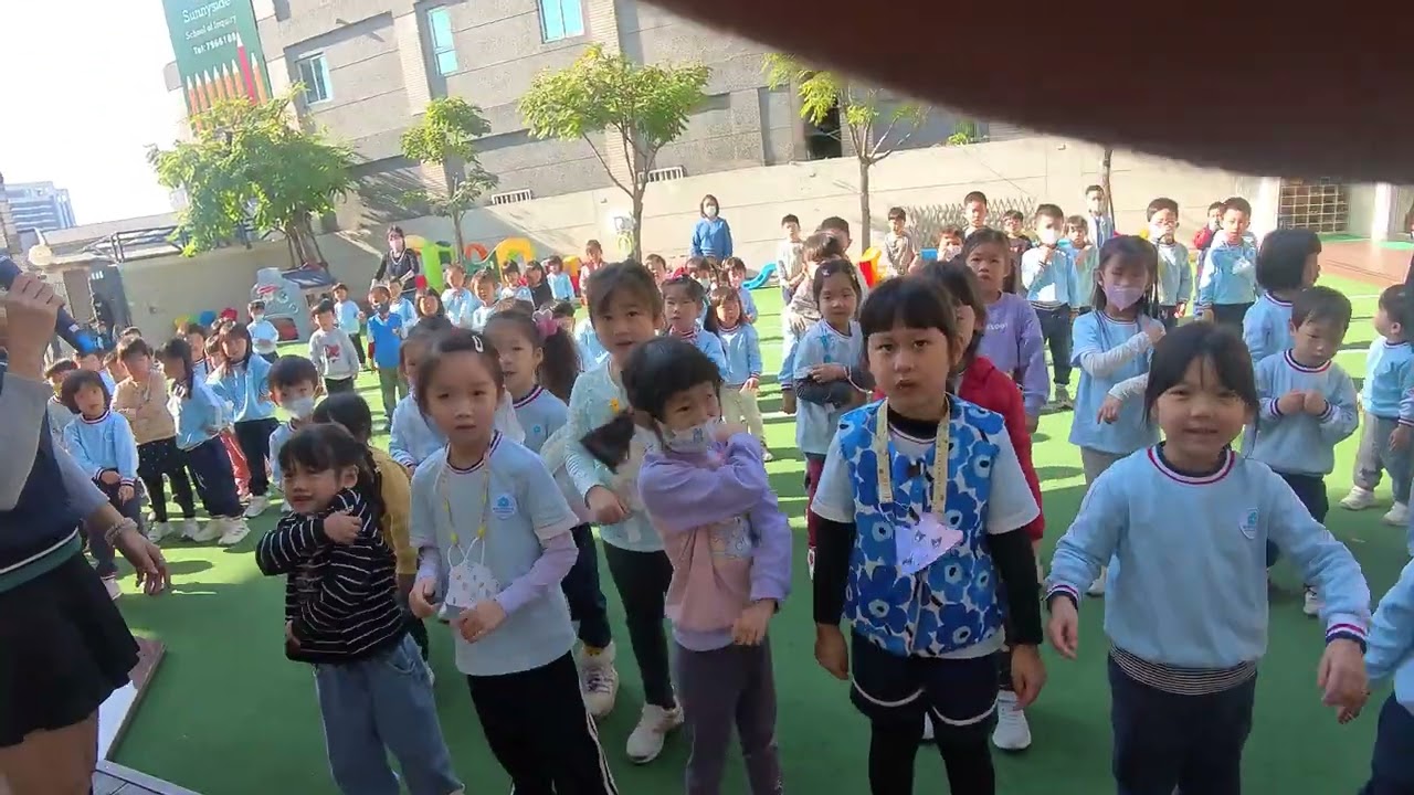 Circle time with kindergarten 