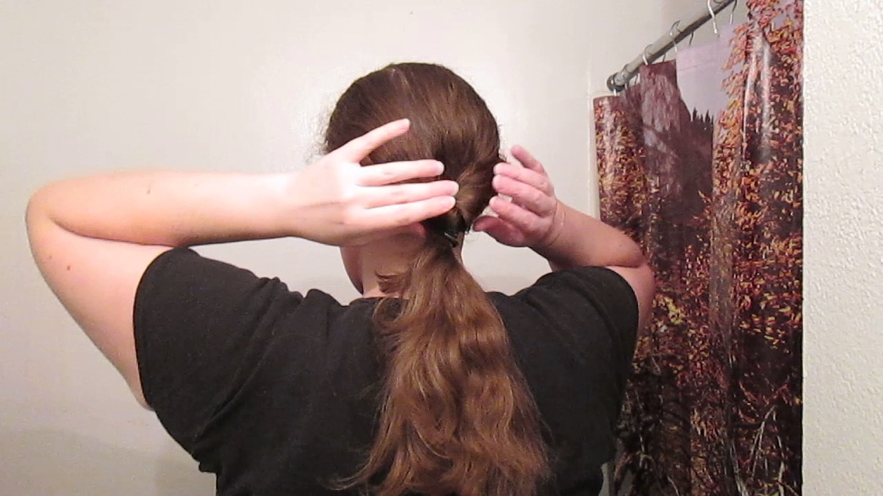 Creating an Inverted Pony Tail with Long Curly Hair