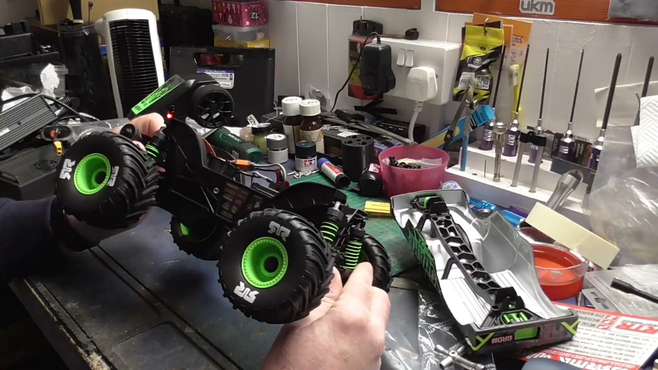 Arrma Quake Grom — Наконец-то запоздалый подарок на день рождения. #arrma #grom