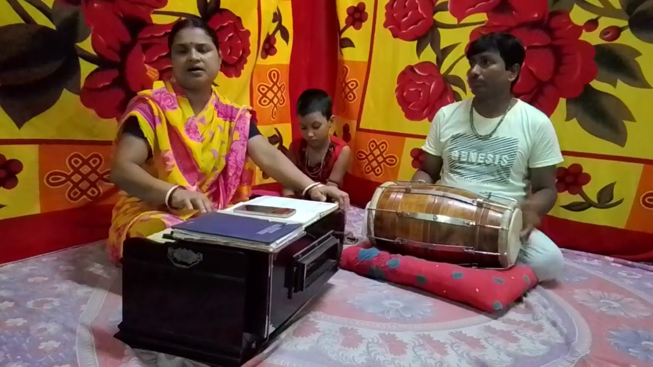 সুন্দর ভূবনে তুমি ভগবান। গানে-দিপীকা,সঙ্গে-সমীর,মনিকা।