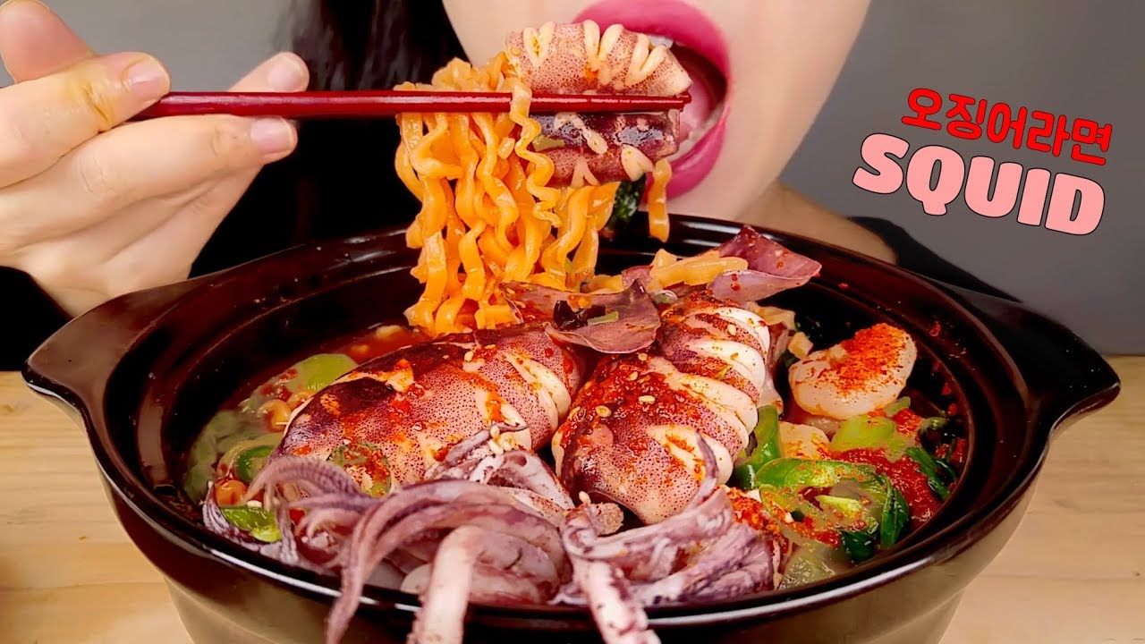 ASMR SQUID *SPICY SEAFOOD NOODLES* 오징어라면 먹방 EATING SOUNDS MUKBANGㅣHONGYU ASMR 홍유