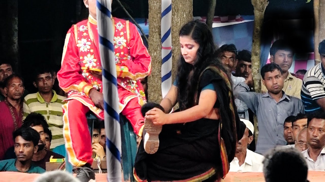 স্বামীর সেবা করা সবার কপালে জুটেনা | যাত্রা নায়িকা ফরিদা | Rongin Rupban Zatra | Farida Zatra