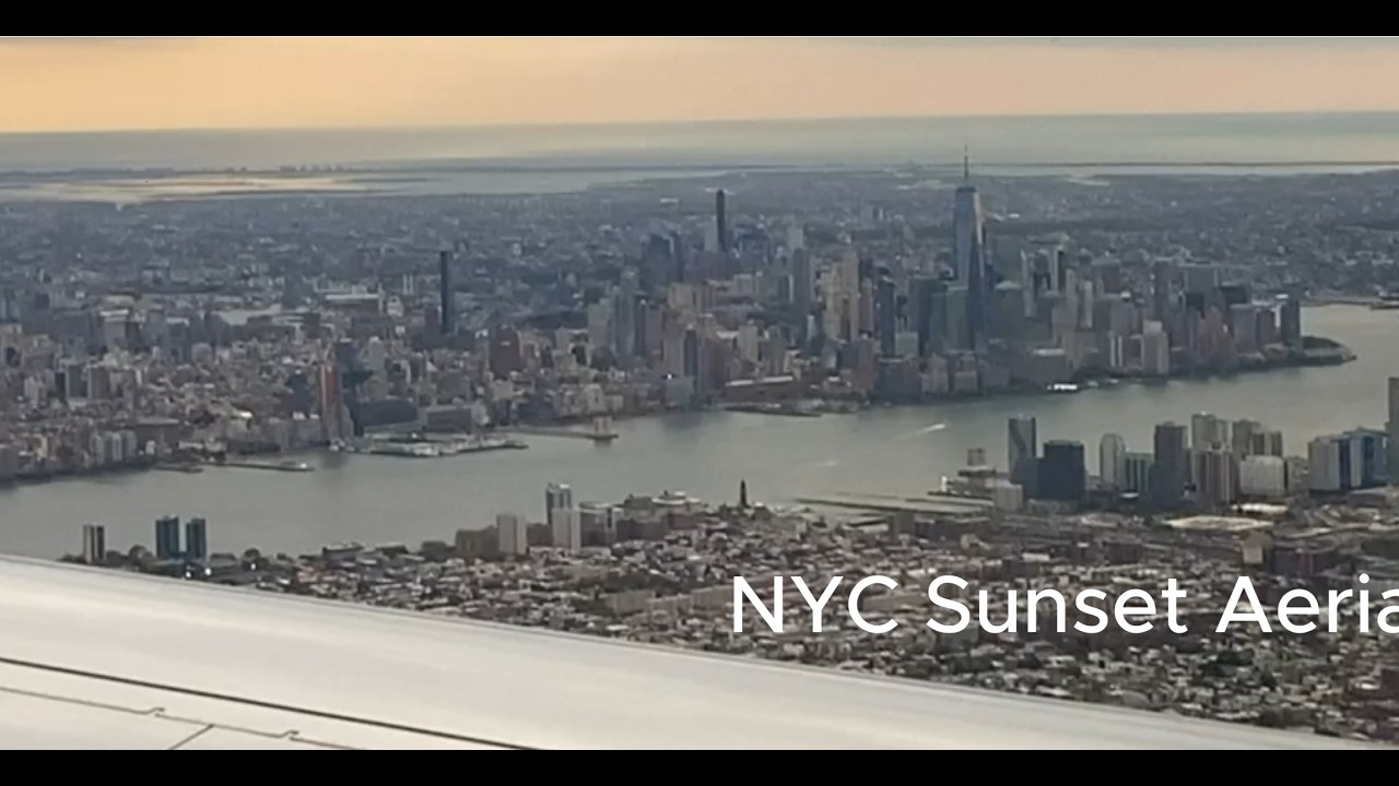 ✈️ Flying Into NYC at Sunset | Manhattan, Brooklyn & EWR from Above