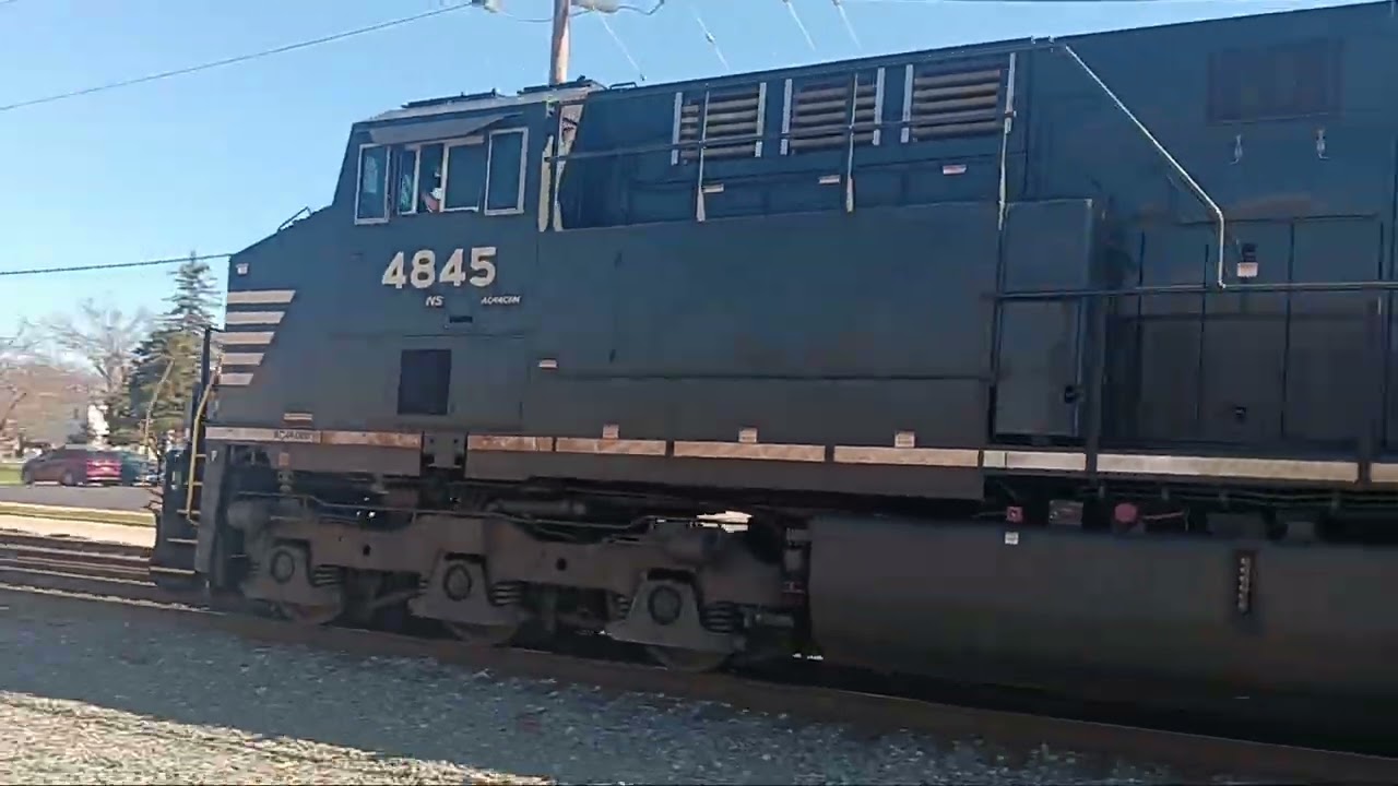 NS 4845 Leads Intermodal StackTrain Dead Horrible K5LA
