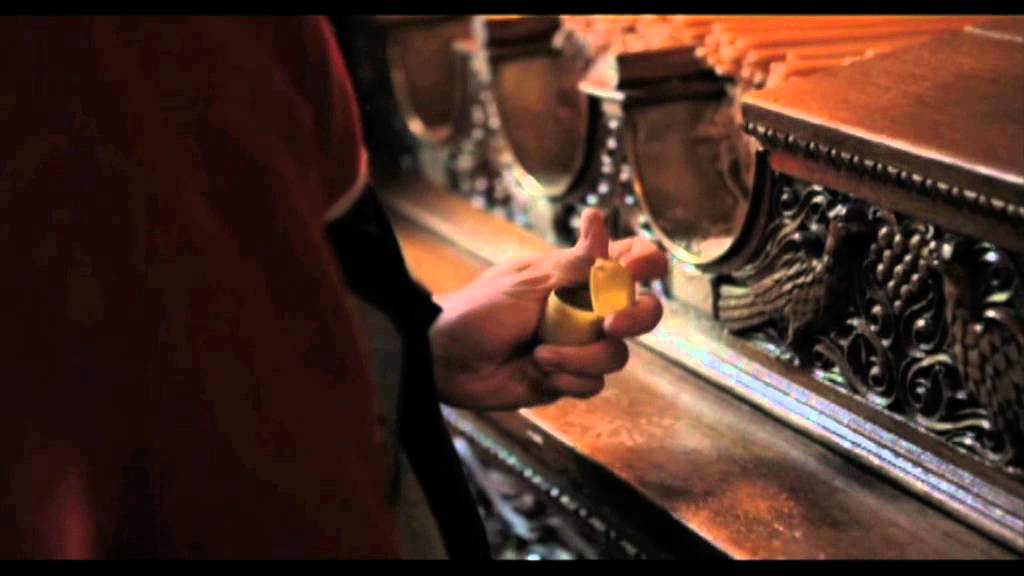 Film Trailer: To agori troi to fagito tou pouliou / Boy Eating the Bird's Food