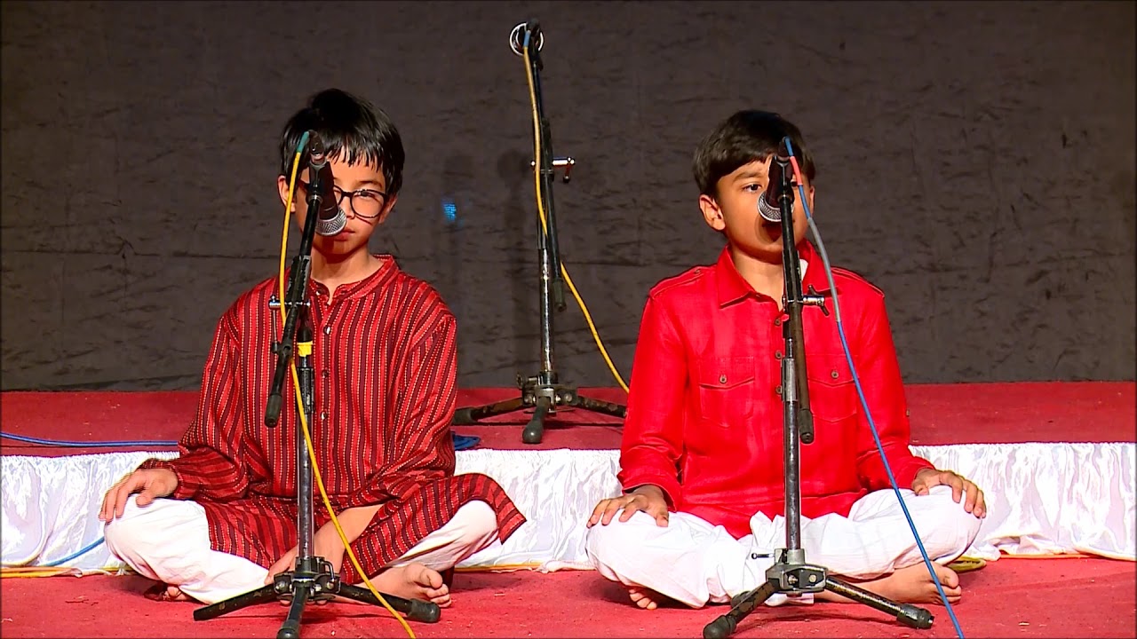 Meera Bhajan Chalo Mann Ganga Jamuna Teer at POORVANG