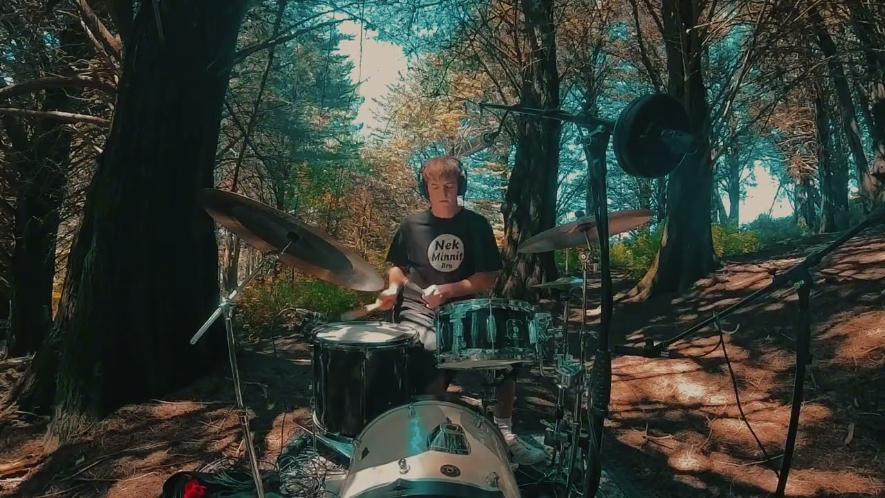 i play live jungle drum & bass in a forest