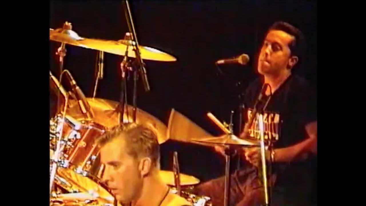 Social Distortion - Live At UC Irvine 1990 - UNSEEN FOOTAGE [FULL CONCERT]