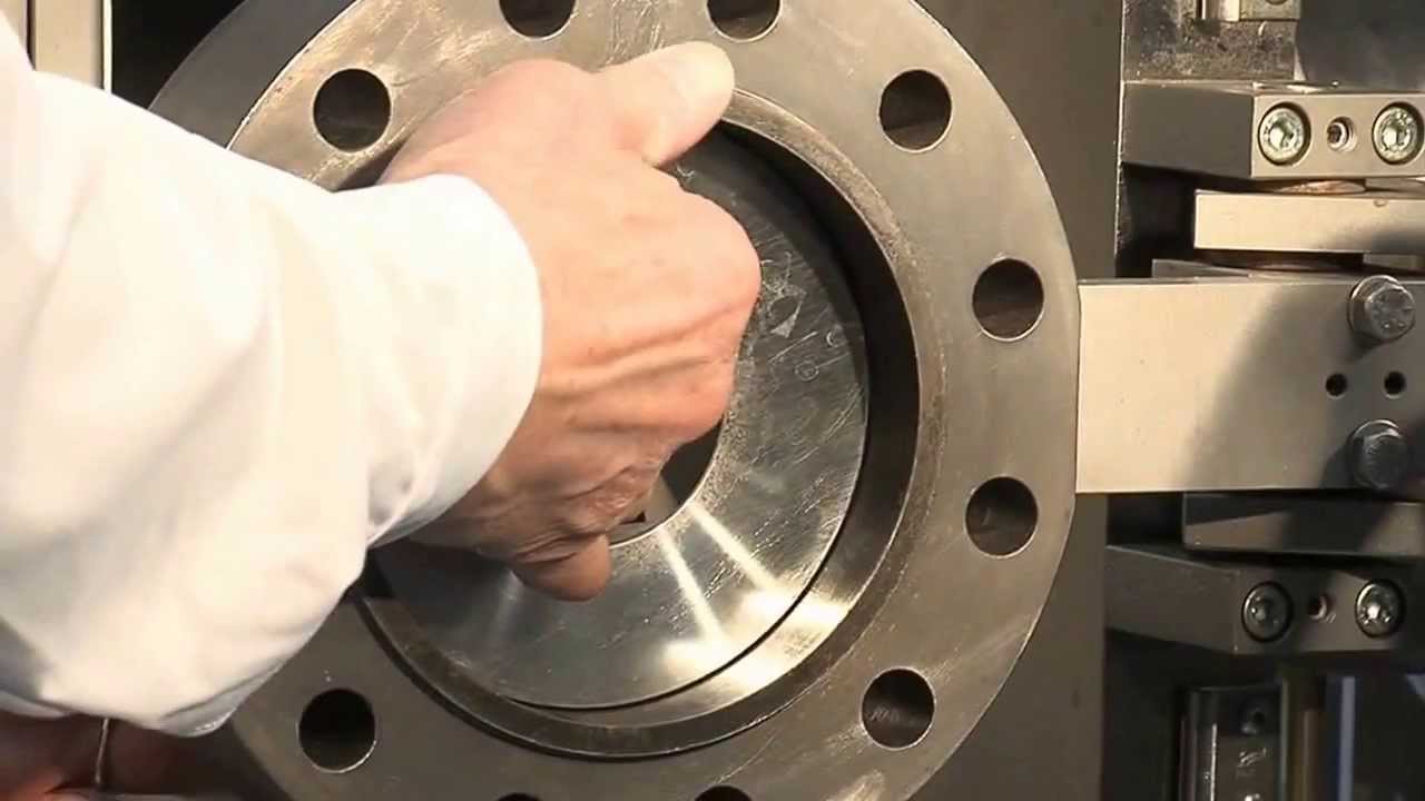 Bühler Group   Extruder in operation
