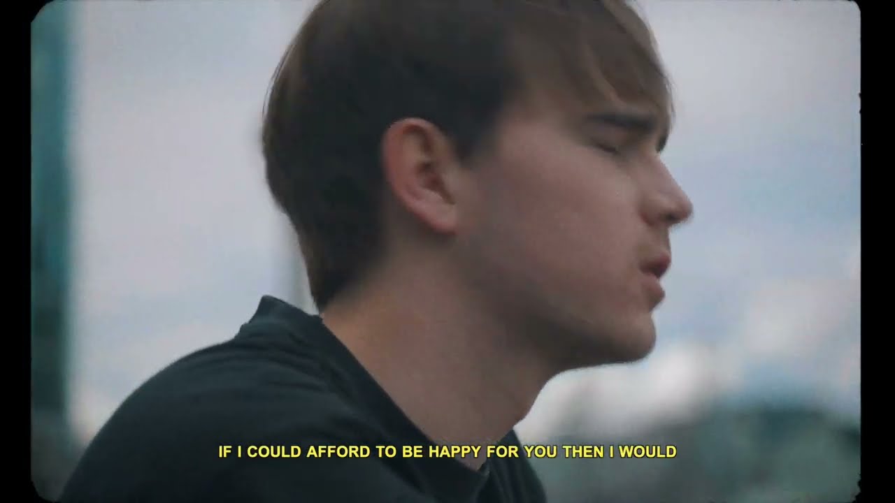 Ewan Mainwood - Broken (Official Lyric Video)
