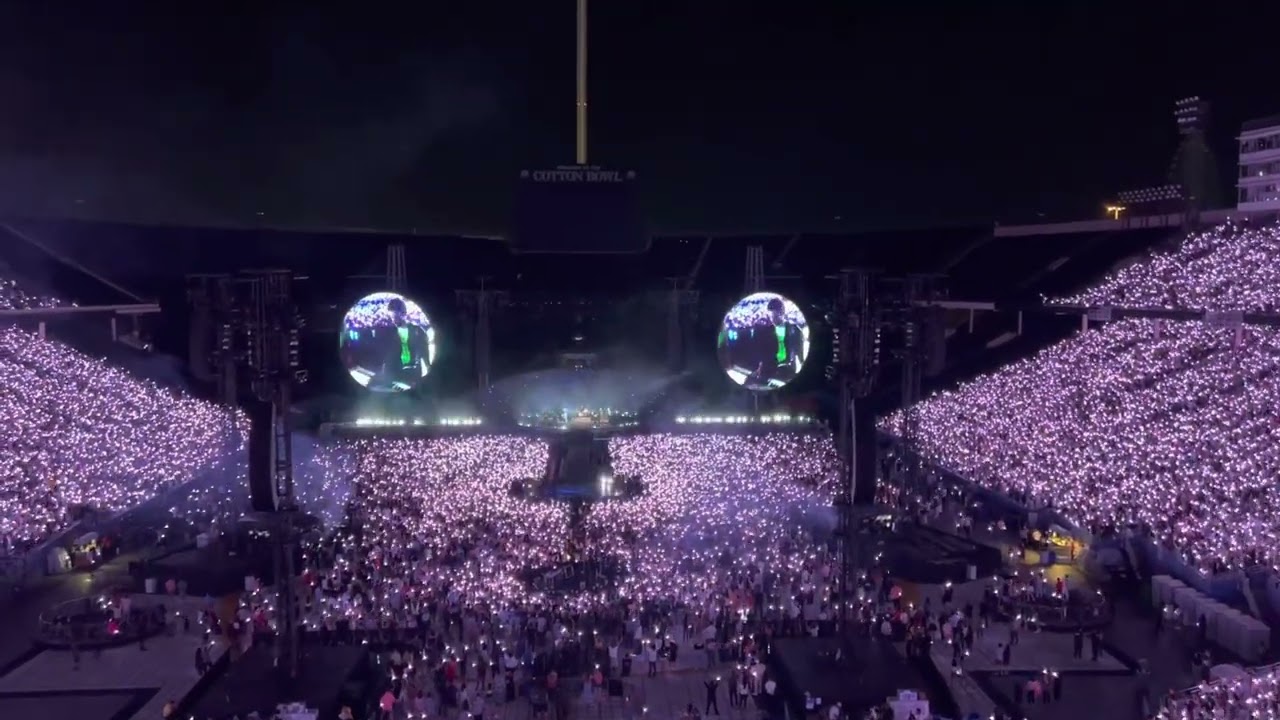Coldplay - A Sky Full of Stars Music of The Spheres Tour 2022 @ Cotton Bowl Dallas, TX (LIVE)
