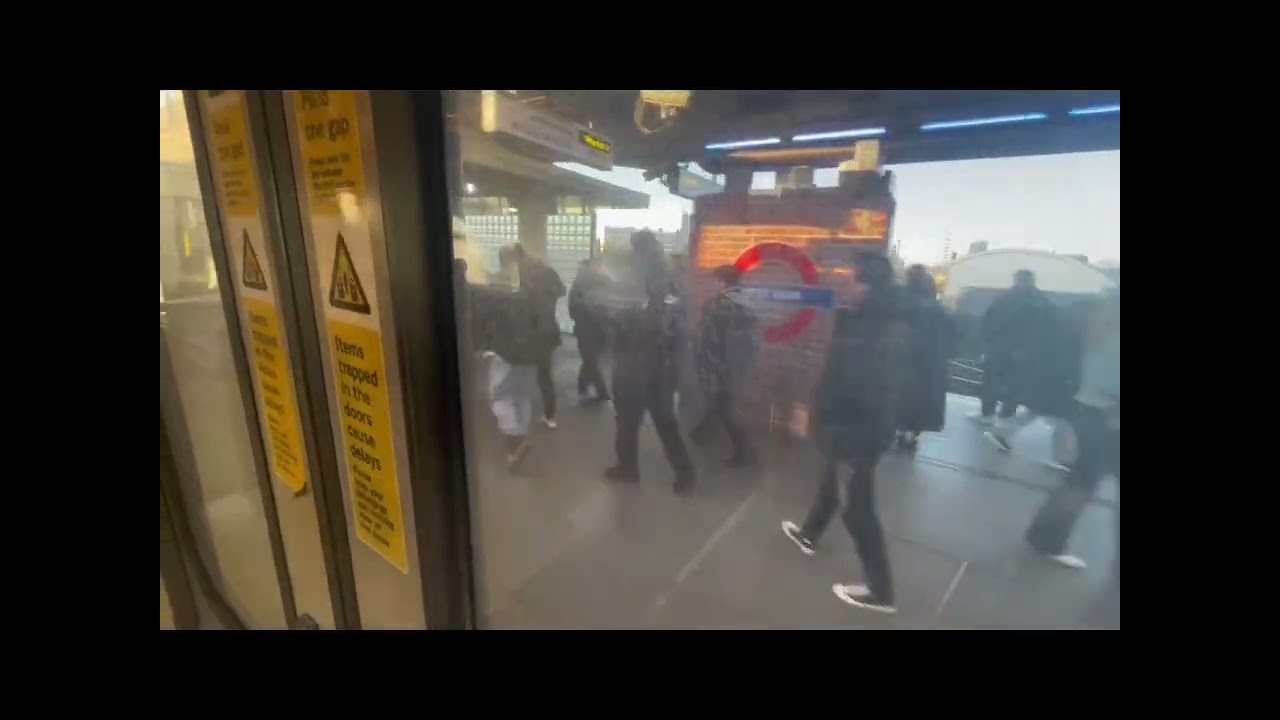 Full Hammersmith And City Line Barking To Hammersmith 