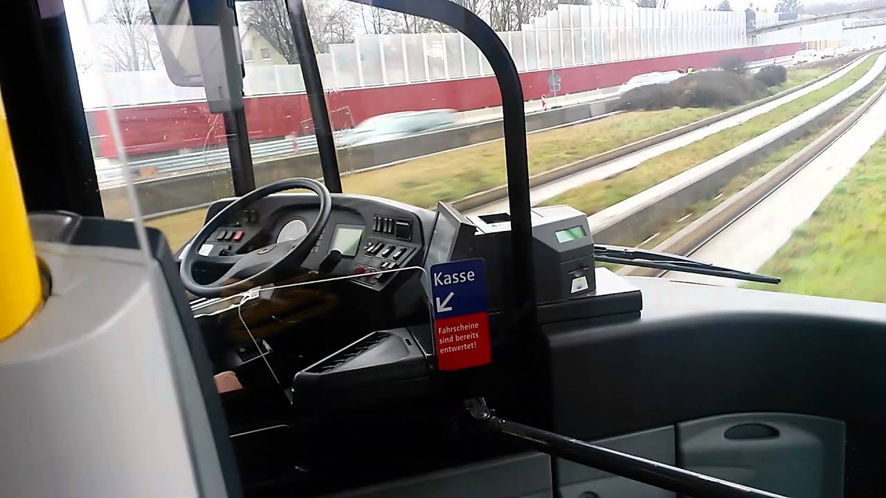 Spurbus Essen auf der A40