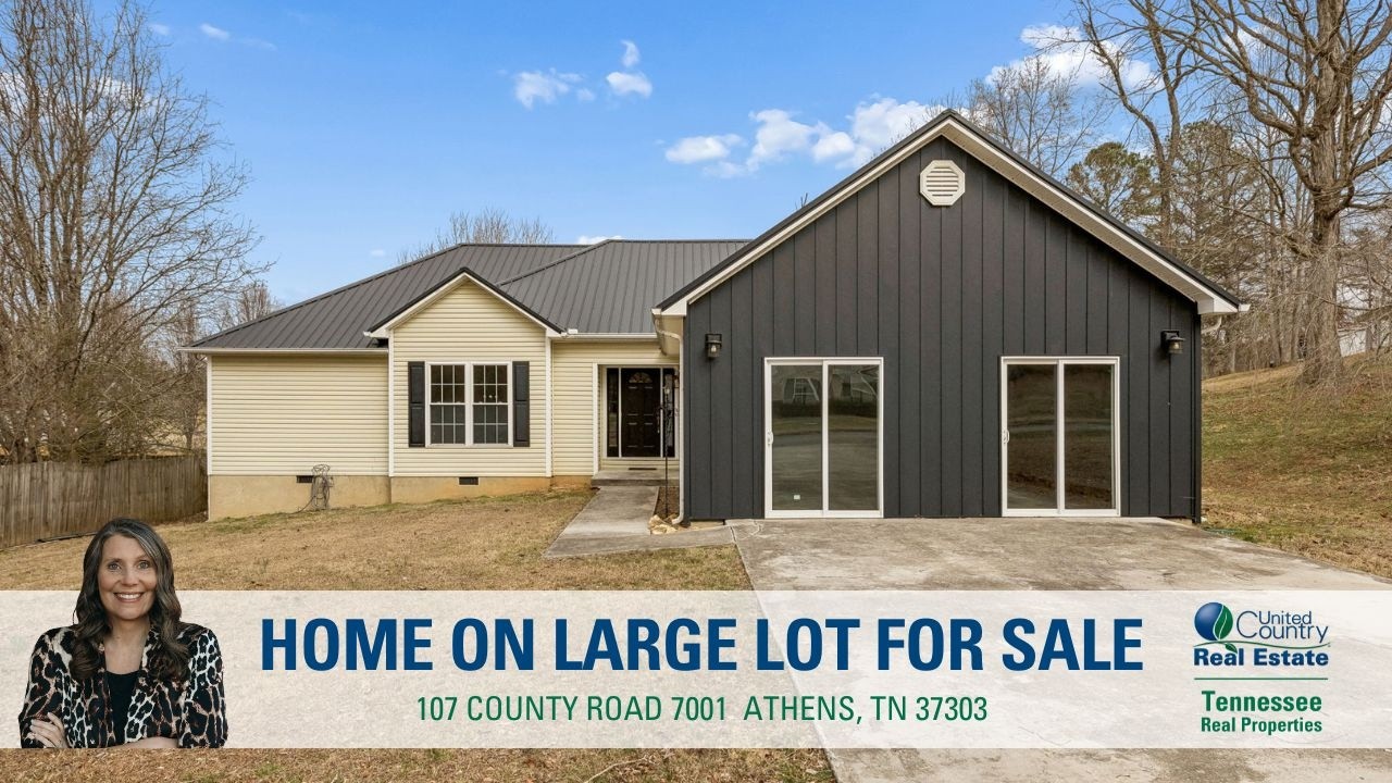 Well-Maintained Home for Sale on a Spacious Lot in Athens, TN