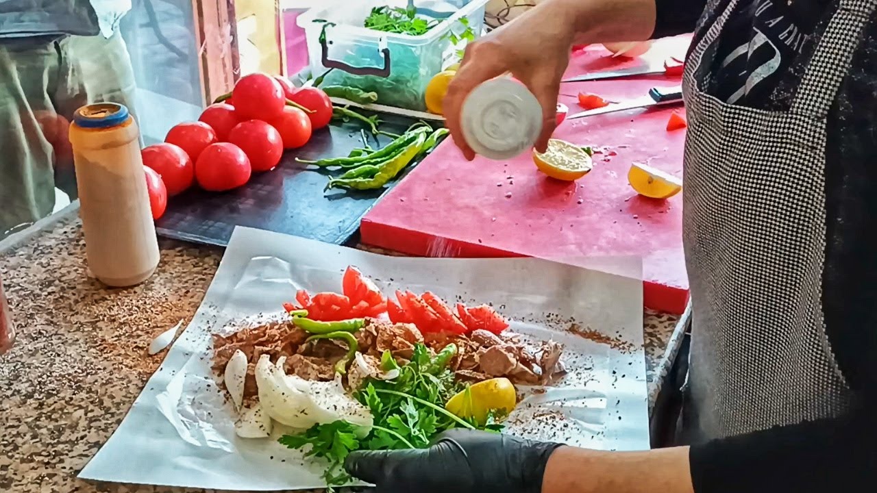 Kelle Sogus - Extreme Turkish Street Food | Sheep's Head, Brain, and Tongue