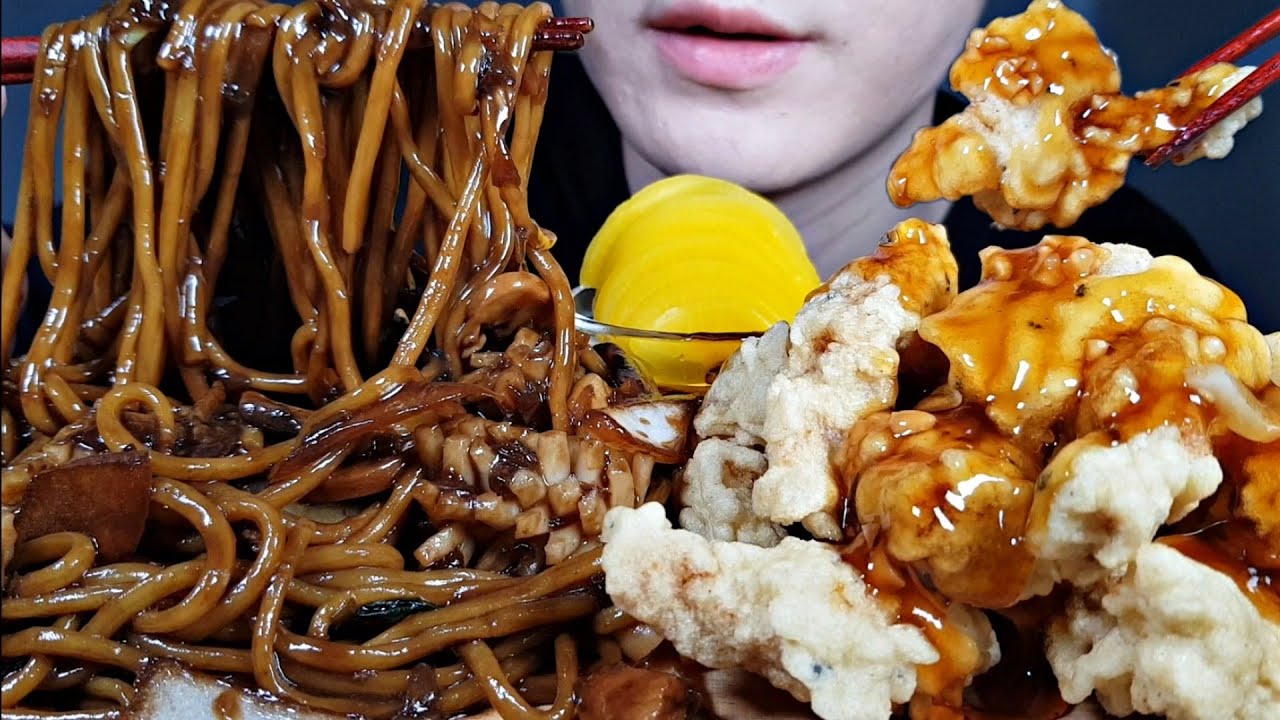 ASMR BLACK BEAN NOODLES AND SWEET&SOUR PORK 쟁반짜장과 탕수육 리얼사운드 먹방