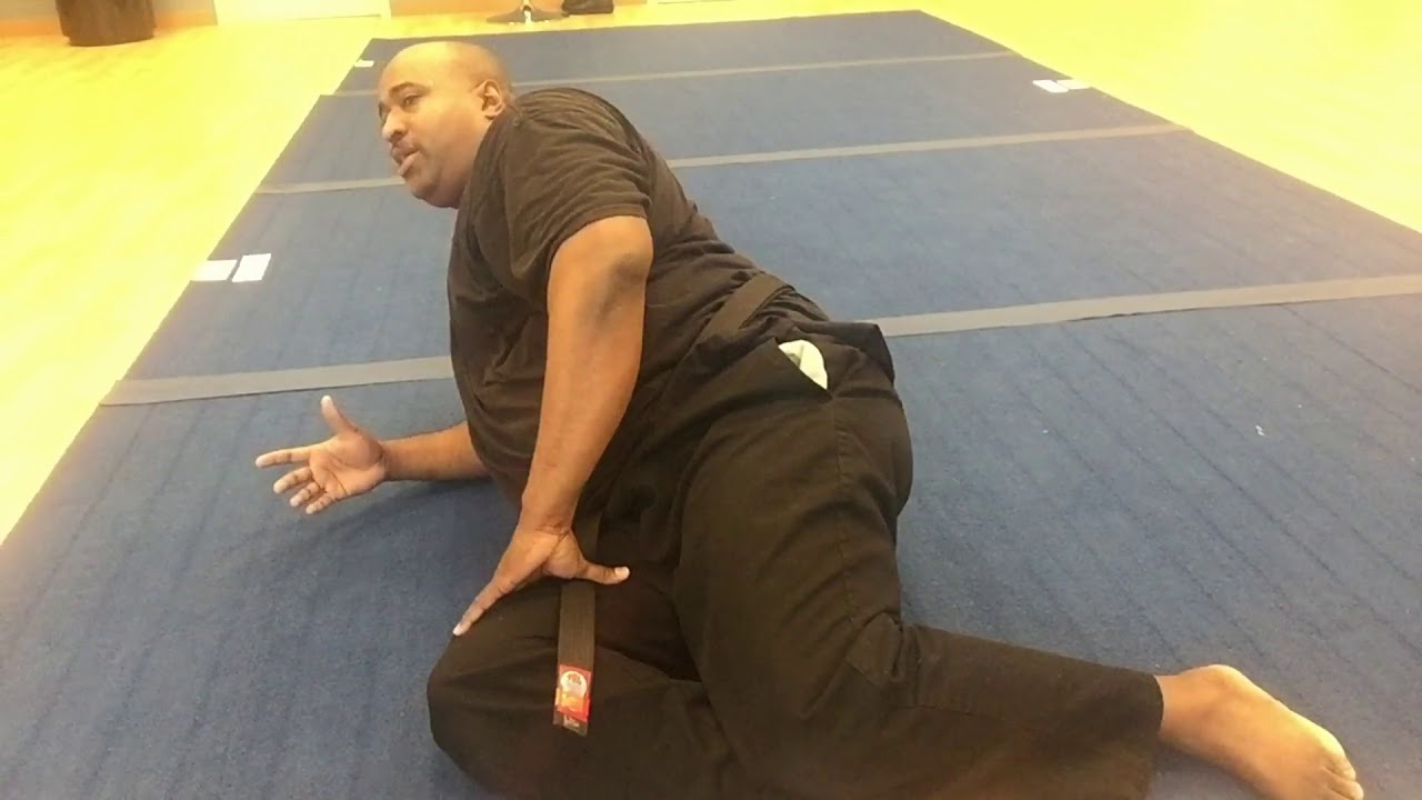 Cecil Ryu Choong Moo Tutorial 17:  Ground and Throwing Applications