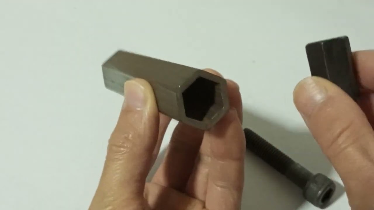 Change rotating to linear motion device