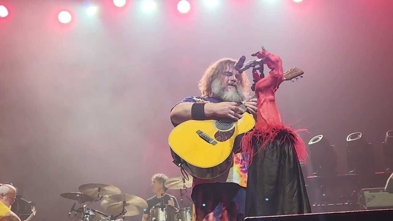 Tenacious D - Beelzeboss (The Final Showdown) Live Sydney (14/07/2024)